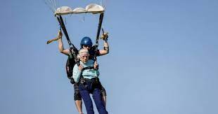Dorothy Hoffner: The Centenarian Skydiver Who Defied Age and Inspired the World